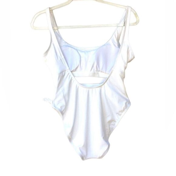 Michael Kors New One Piece White Signature Logo Swimsuit 6 NWT - Picture 4 of 13